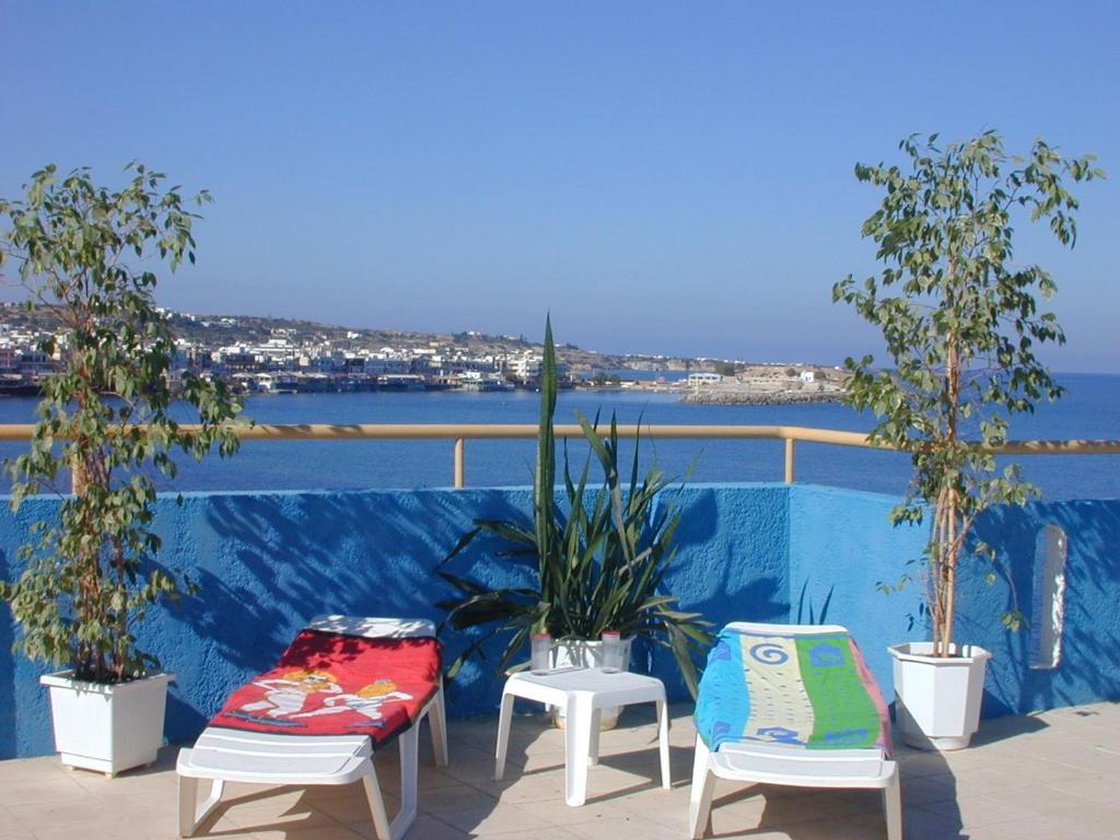 Blue Bay Apartments Hersonissos  Exterior photo